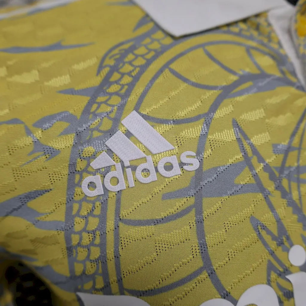 2025/2026 Versión Jugador Edición Especial Real Madrid 05 Camiseta de Fútbol Calidad Tailandesa — Vista 12