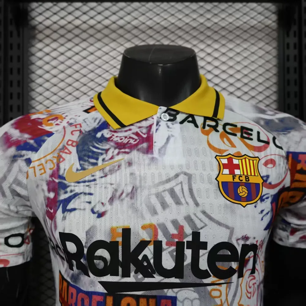 Camiseta de Fútbol Barcelona 2025/2026 Versión Jugador Edición Co-branded Messi Calidad Tailandesa — Vista 3