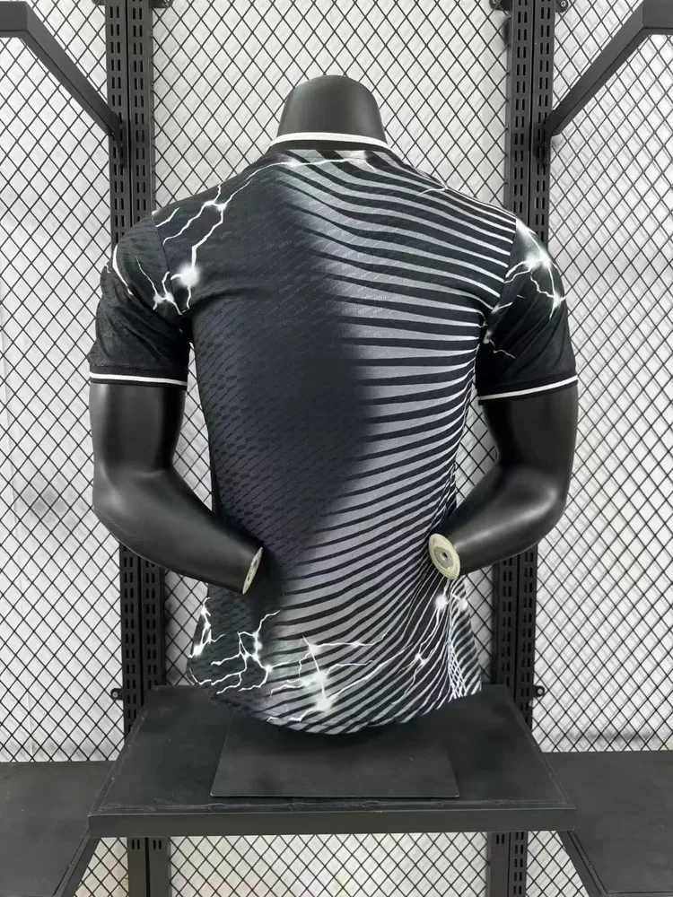 2024/2025 Real Madrid Versión Jugador Edición Especial 13 Camiseta de Fútbol Calidad Tailandesa — Vista 2