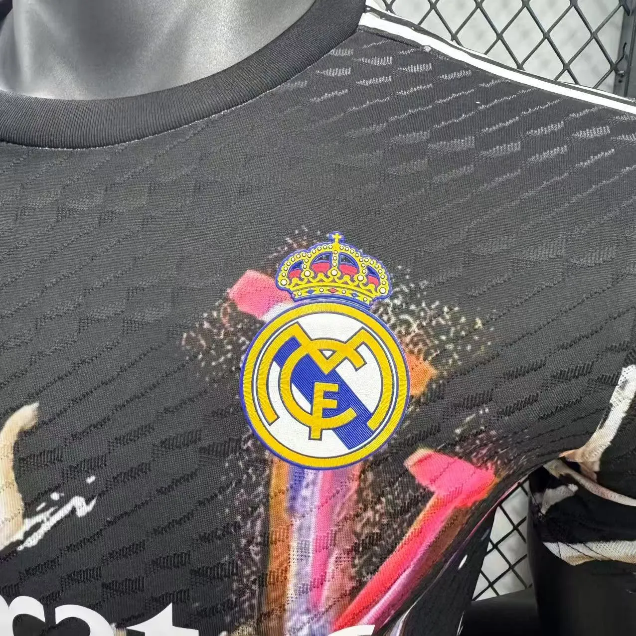 2025/2026 Versión Jugador Real Madrid Edición Especial 36 Camiseta Calidad Tailandesa — Vista 14