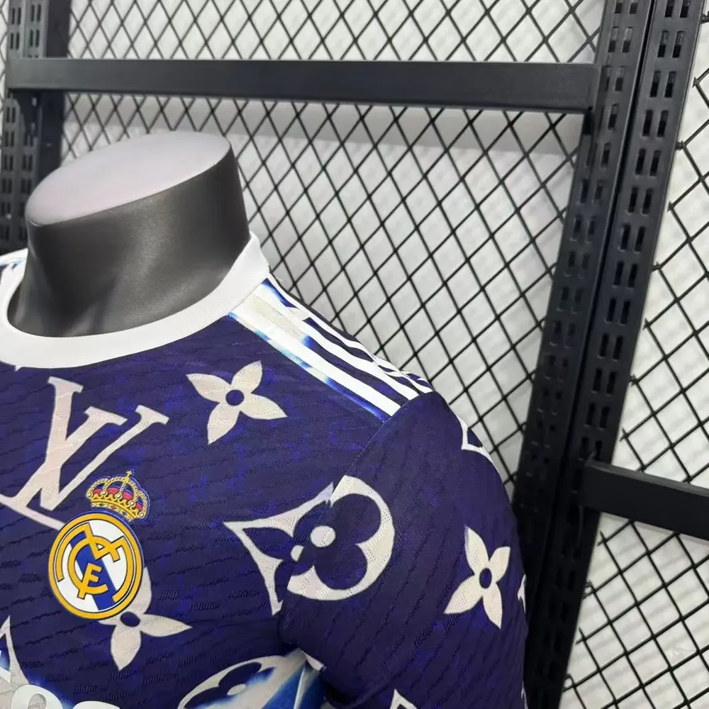 2025/2026 Versión Jugador Real Madrid Edición Especial 37 Camiseta Calidad Tailandesa — Vista 7