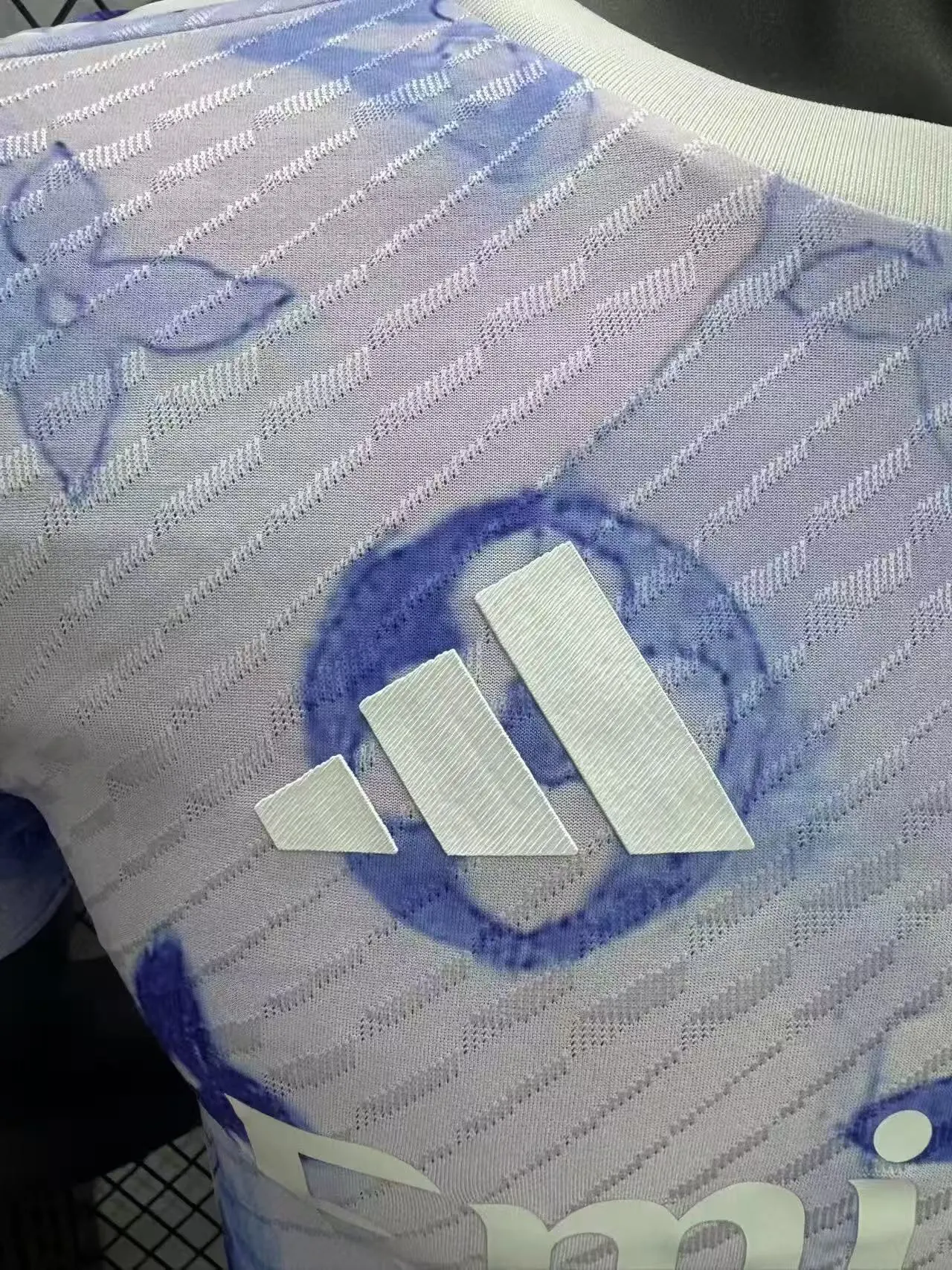2025/2026 Versión Jugador Camiseta de Fútbol Edición Conjunta Real Madrid Lv Calidad Thai — Vista 13