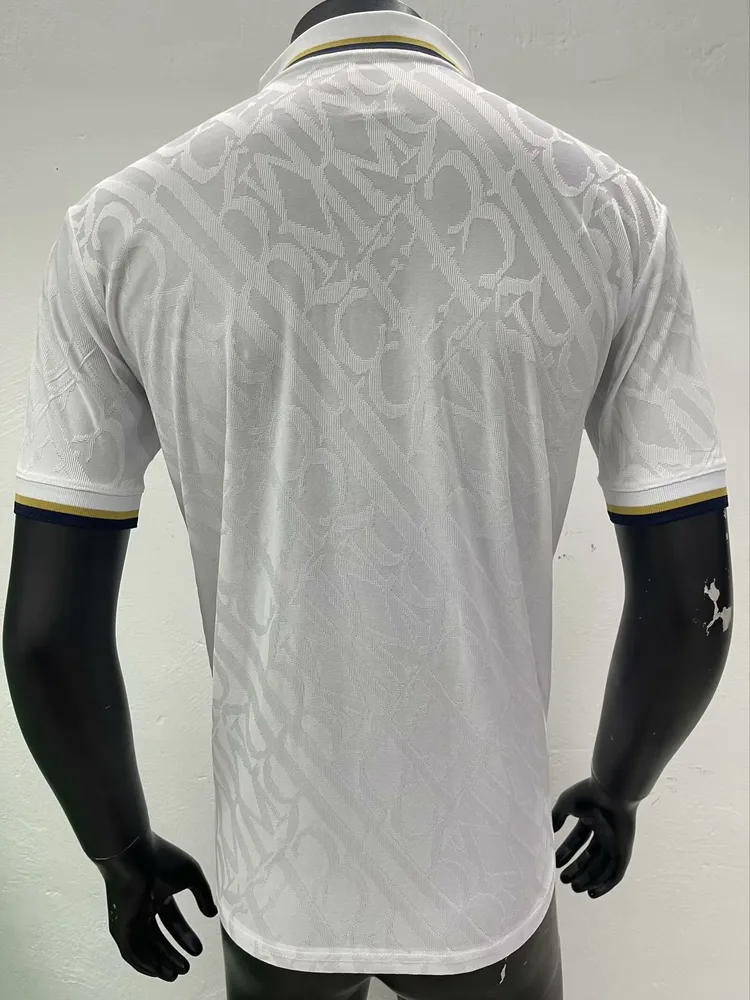 2025/2026 Versión Jugador Real Madrid Tercera Visitante Camiseta de Fútbol Calidad Tailandesa — Vista 2
