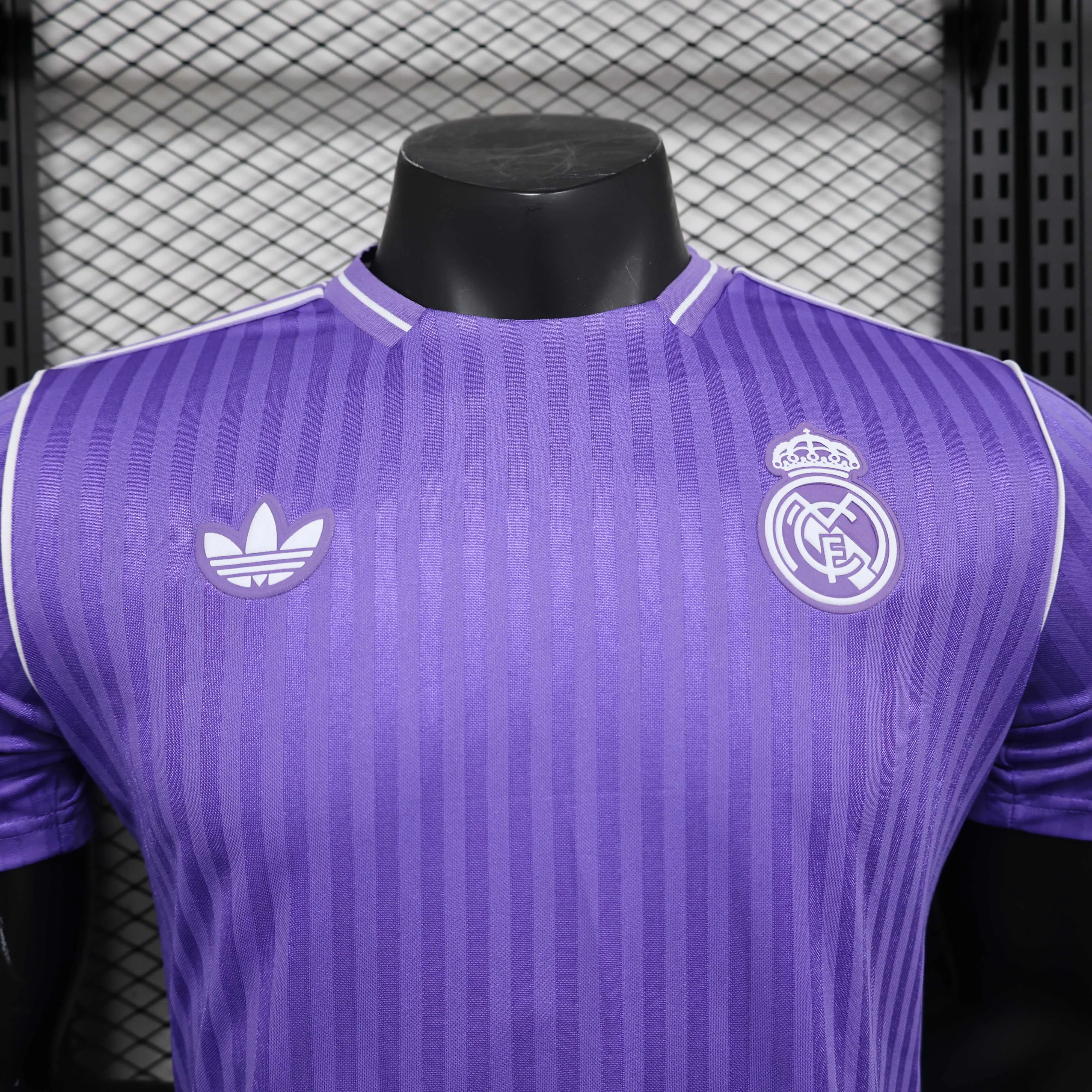 2025/2026 Versión Jugador Edición Especial Real Madrid 07 Camiseta de Fútbol Calidad Tailandesa — Vista 11