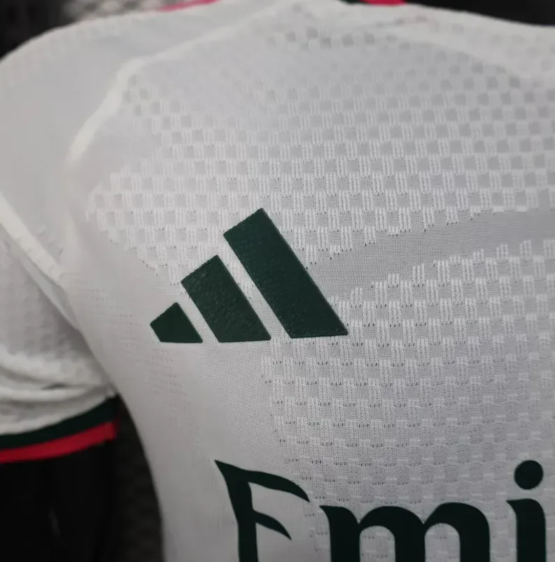 Camiseta de Fútbol Real Madrid Local 2026/2027 Versión Jugador Calidad Tailandesa — Vista 4