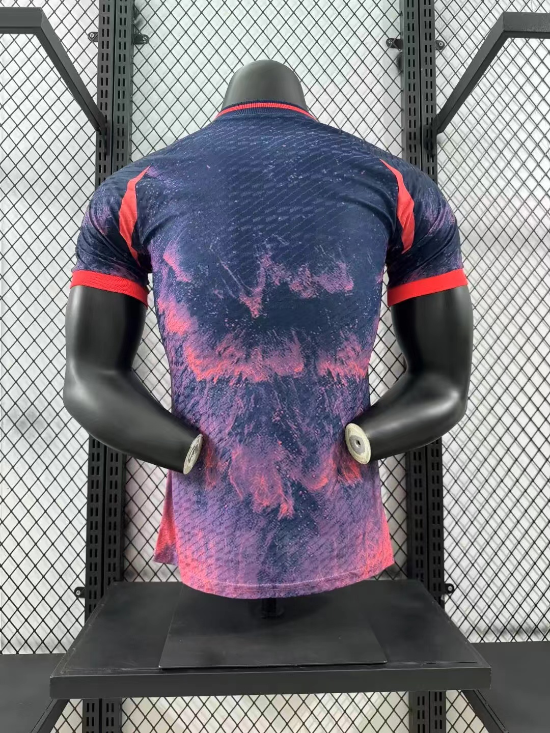 2024/2025 Versión Jugador Real Madrid Edición Especial 10 Camiseta de Fútbol Calidad Tailandesa — Vista 10