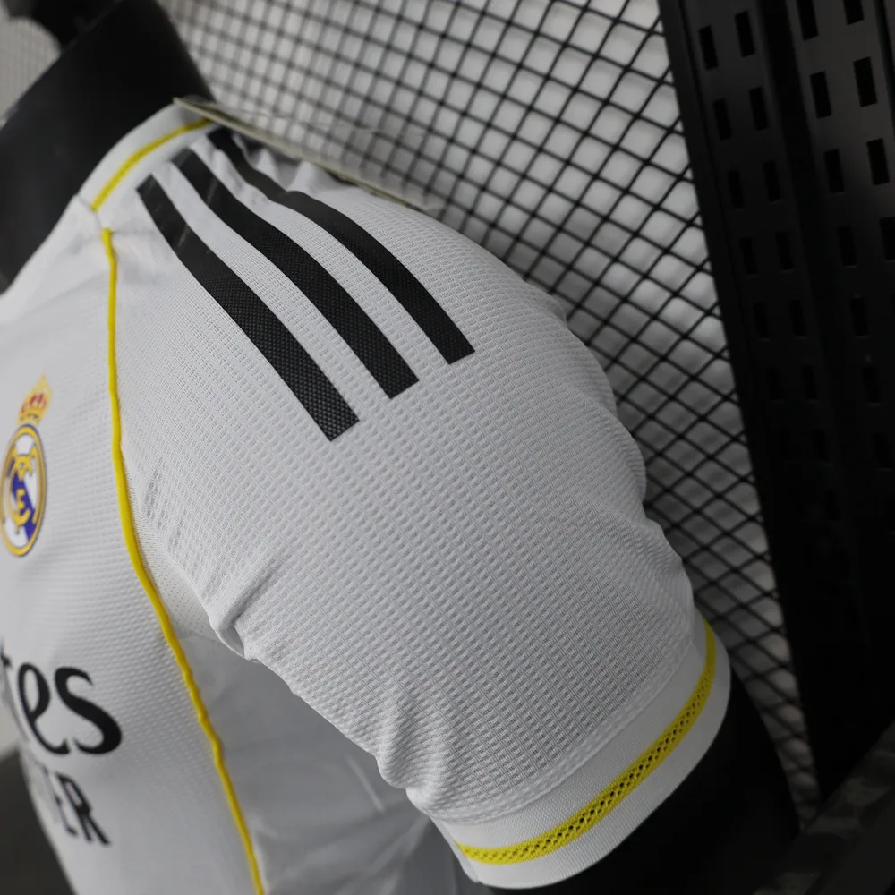 2025/2026 Versión Jugador Real Madrid Camiseta Local Calidad Tailandesa — Vista 7