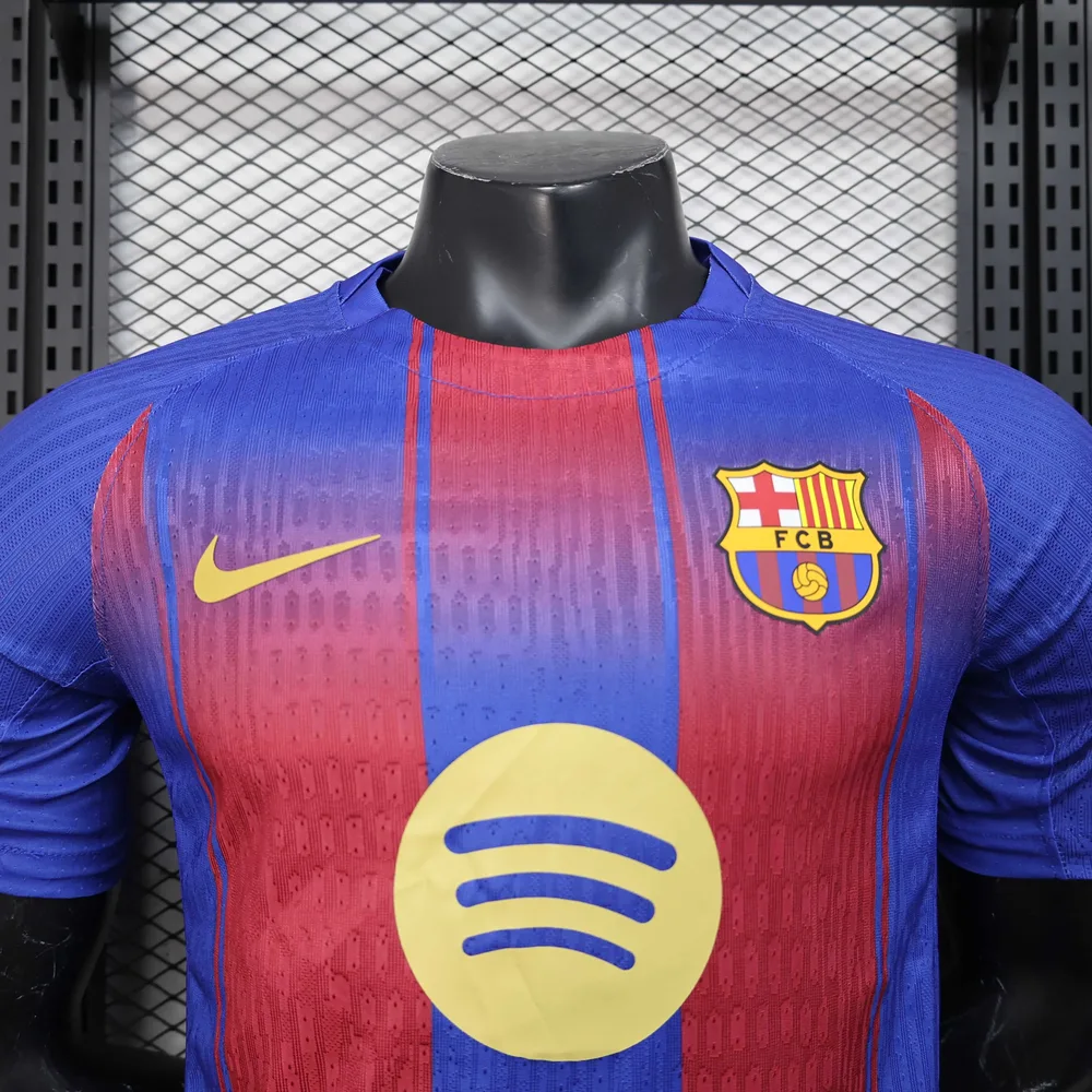 2025/2026 Versión Jugador Camiseta de Fútbol Local del Barcelona Calidad Tailandesa — Vista 3