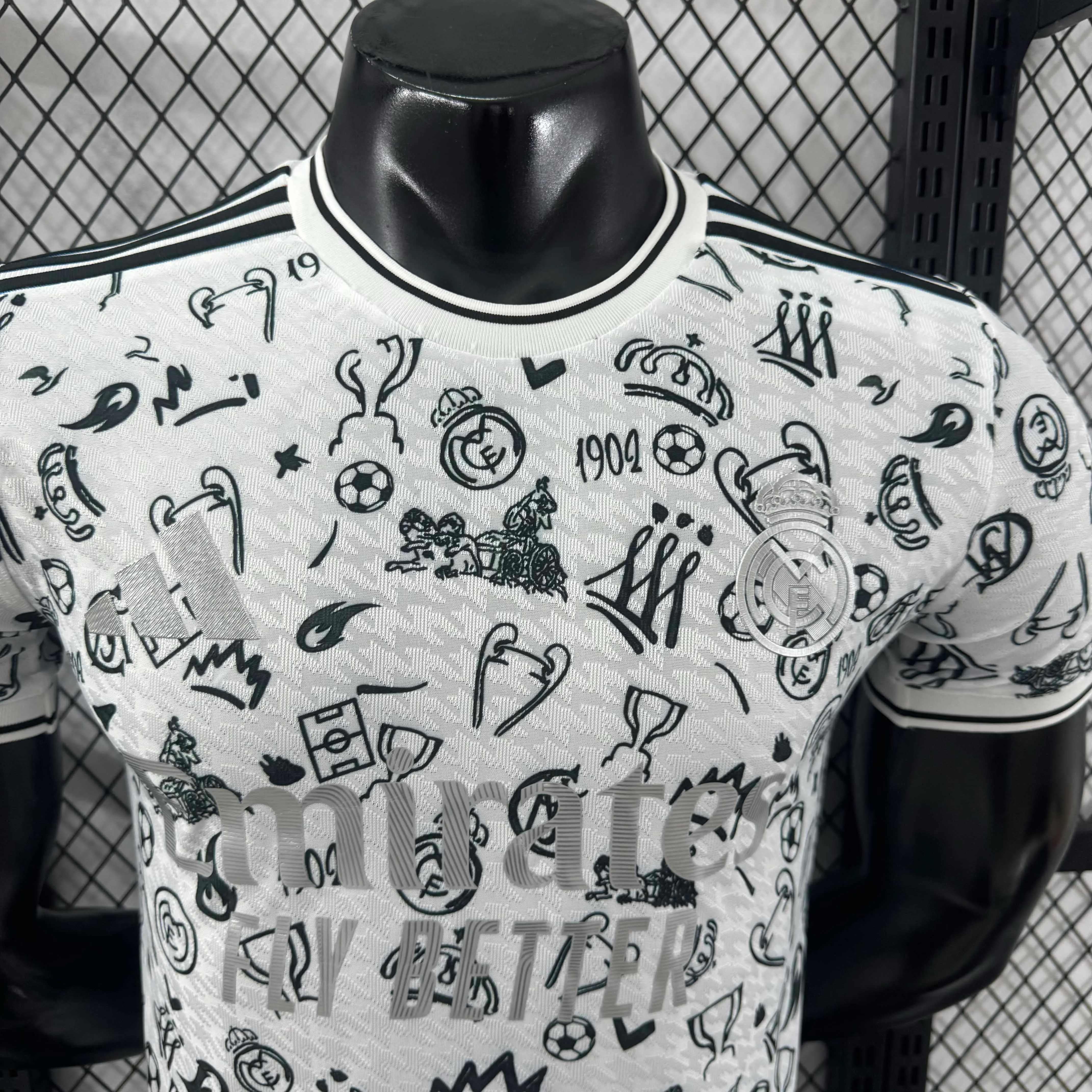 2025/2026 Camiseta Edición Especial 44 Real Madrid Versión Jugador Calidad Tailandesa — Vista 13