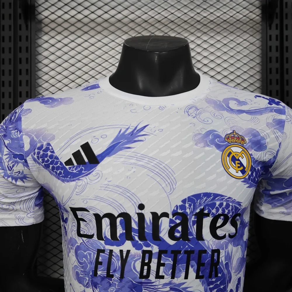 2025/2026 Versión jugador Real Madrid Edición especial 26 Camiseta de fútbol Calidad tailandesa — Vista 3