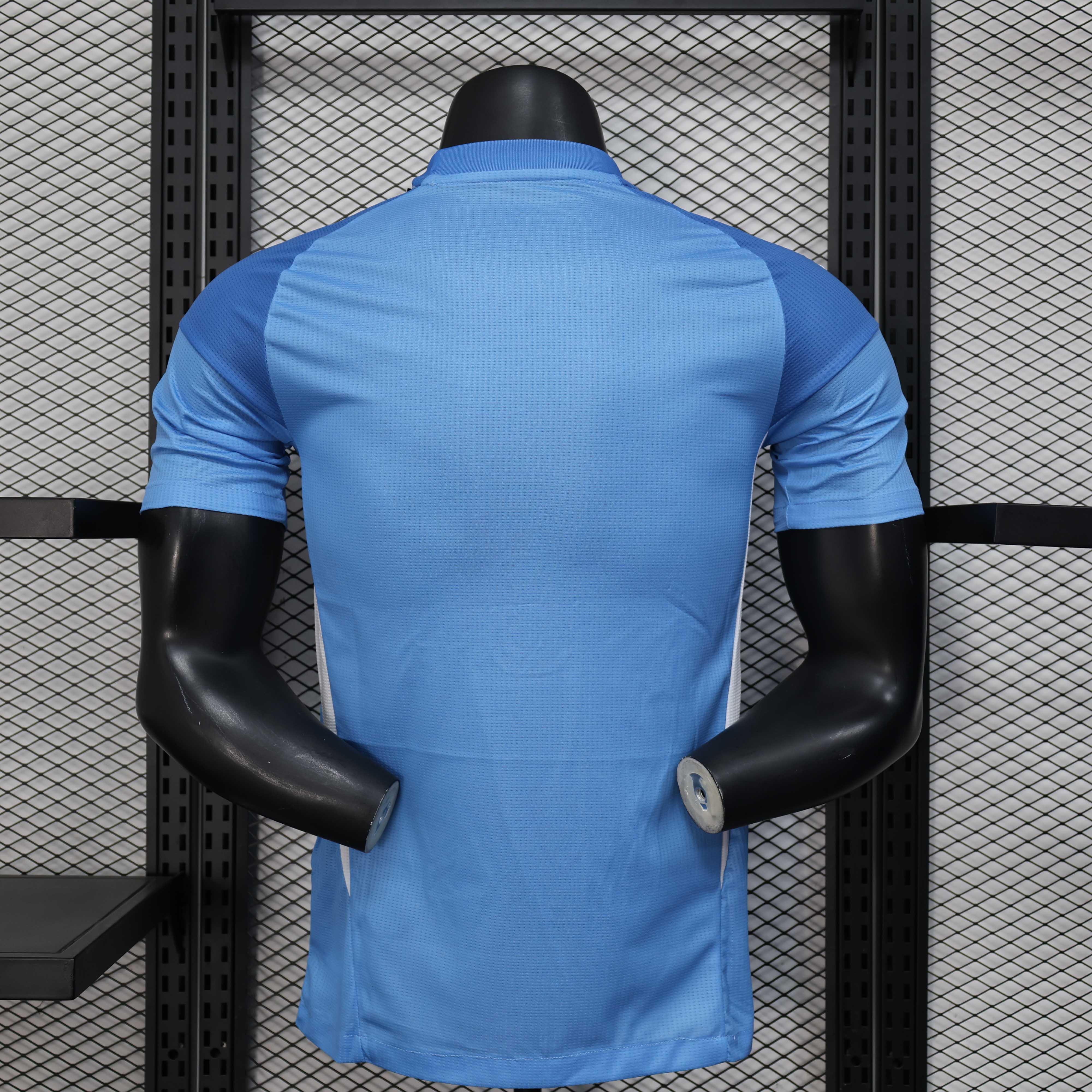 2025/2026 Versión Jugador Real Madrid Edición Especial Azul Camiseta de Fútbol Calidad Thai — Vista 11