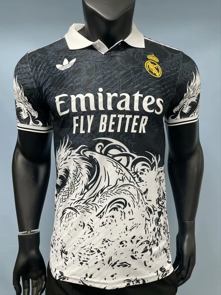 2025/2026 Versión Jugador Real Madrid Edición Especial 28 Camiseta de Fútbol Calidad Thai — Vista 1