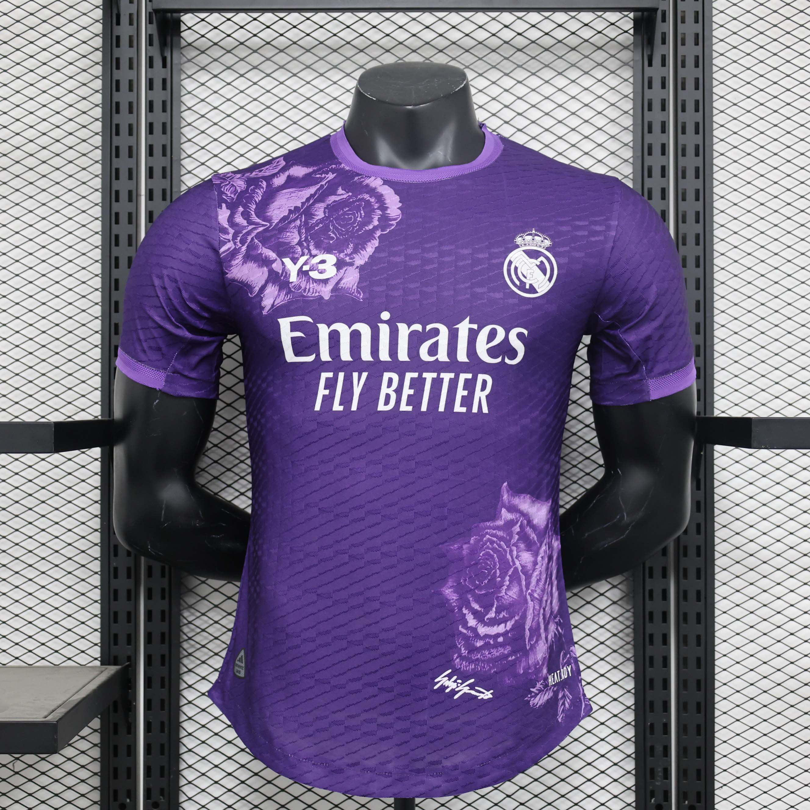 Camiseta de Fútbol Edición Especial Púrpura Y-3 del Real Madrid Versión Jugador 2024/2025 Calidad Tailandesa — Vista 7