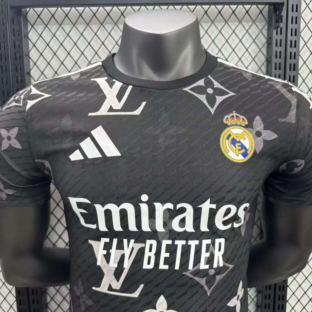 2025/2026 Versión Jugador Real Madrid Edición Especial 38 Camiseta Calidad Tailandesa — Vista 3