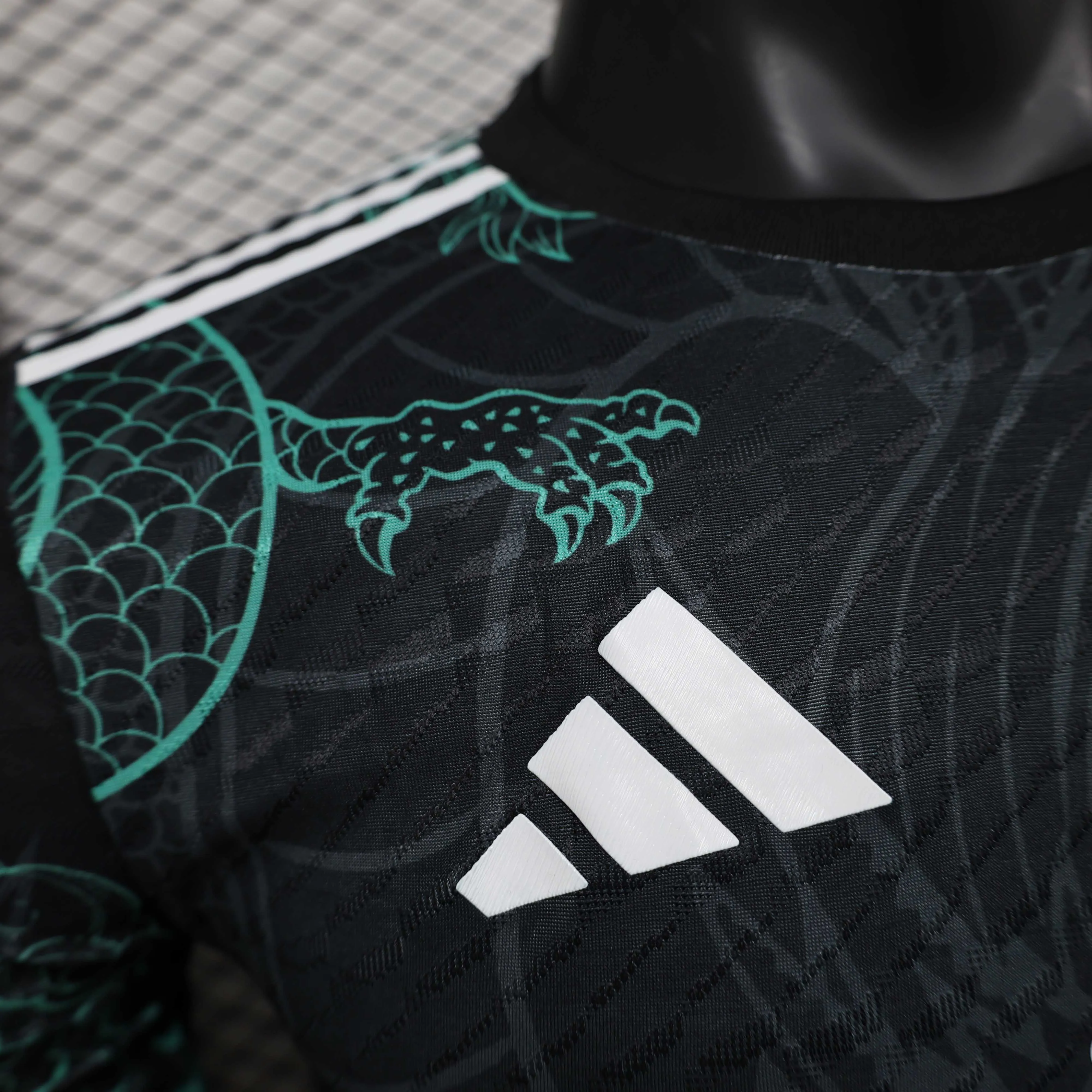 2025/2026 Versión Jugador Real Madrid Edición Especial 10 Camiseta Fútbol Calidad Tailandesa — Vista 13