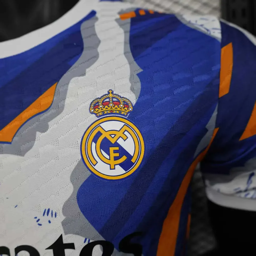 Camiseta de Fútbol Real Madrid 2025/2026 Versión Jugador Edición Especial 25 Calidad Tailandesa — Vista 5