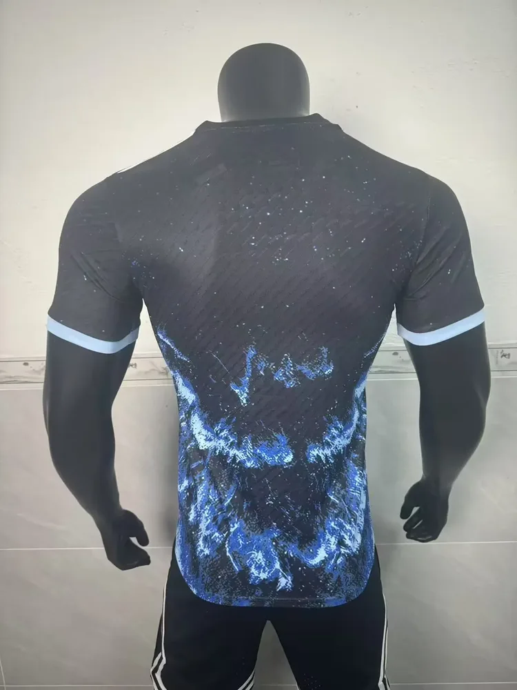 2025/2026 Versión Jugador Real Madrid Edición Especial 22 Camiseta de Fútbol Calidad Tailandesa — Vista 2