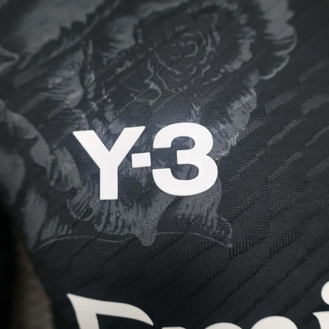 Camiseta Real Madrid Edición Especial Y-3 Negra Versión Jugador 2024/2025 Calidad Tailandesa — Vista 8