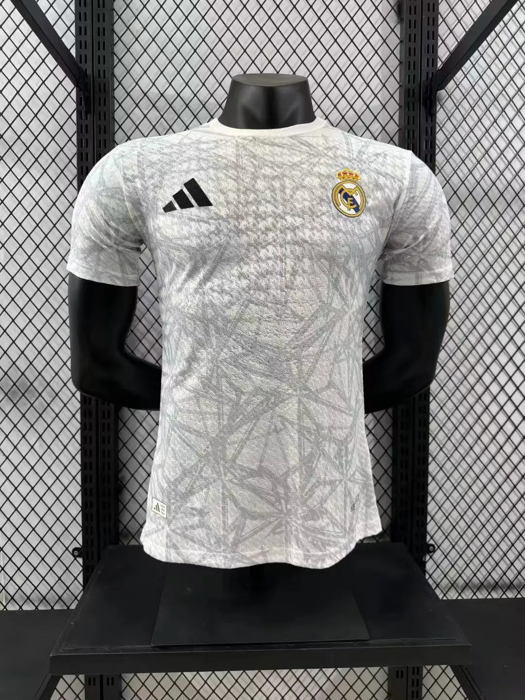 2024/2025 Versión Jugador Real Madrid Edición Especial 08 Camiseta de Fútbol Calidad Tailandesa — Vista 9