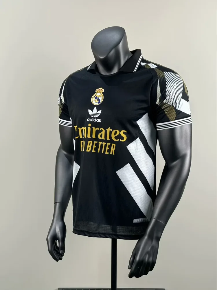 2025/2026 Versión Jugador Camiseta de Fútbol Edición Especial 23 Real Madrid Calidad Tailandesa — Vista 4