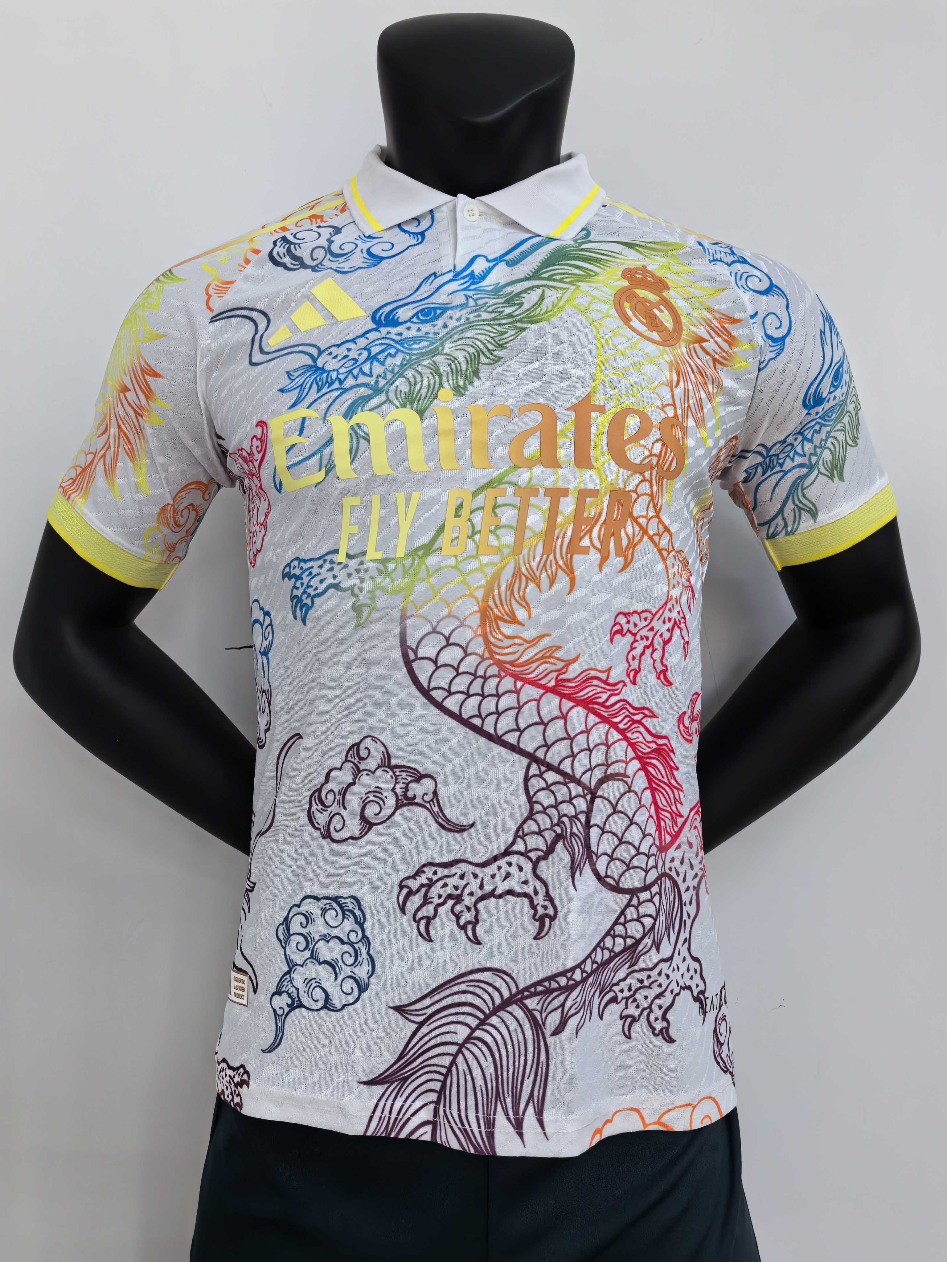Camiseta de Fútbol Real Madrid 2025/2026 Versión Jugador Edición Especial Dragón Multicolor Blanco Calidad Tailandesa — Vista 6