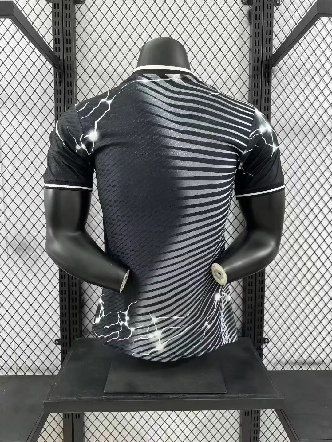 2024/2025 Real Madrid Versión Jugador Edición Especial 13 Camiseta de Fútbol Calidad Tailandesa — Vista 10