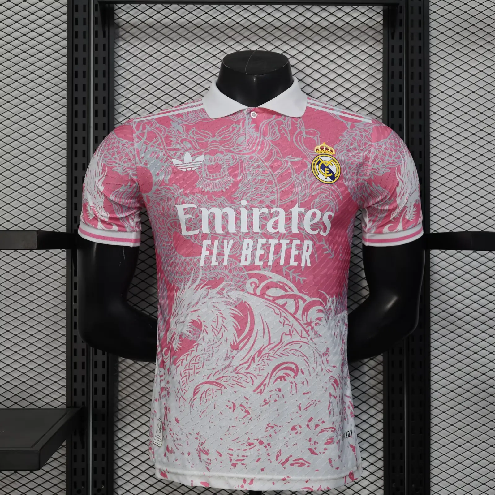 2025/2026 Versión Jugador Real Madrid Edición Especial Rosa Camiseta de Fútbol Calidad Thai — Vista 10