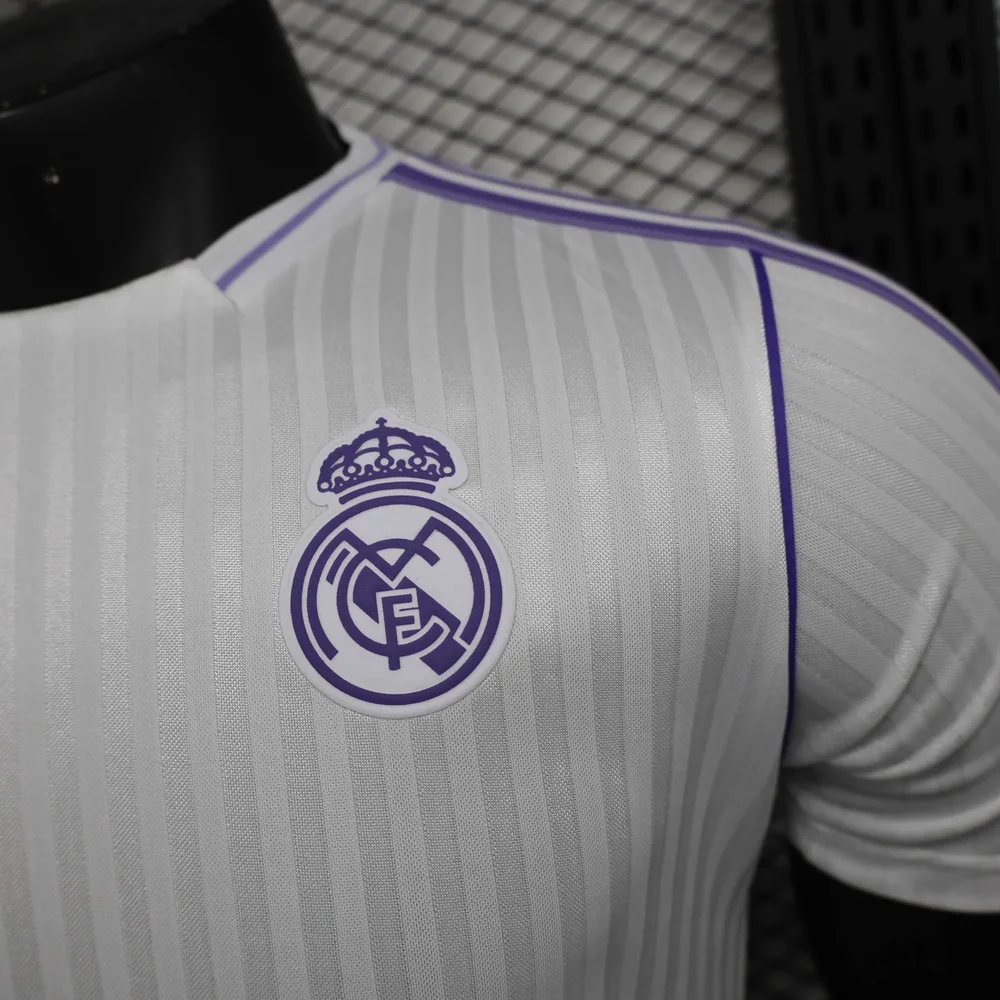 Camiseta de Entrenamiento de Real Madrid 2025/2026 Versión Jugador Fútbol Calidad Tailandesa — Vista 5