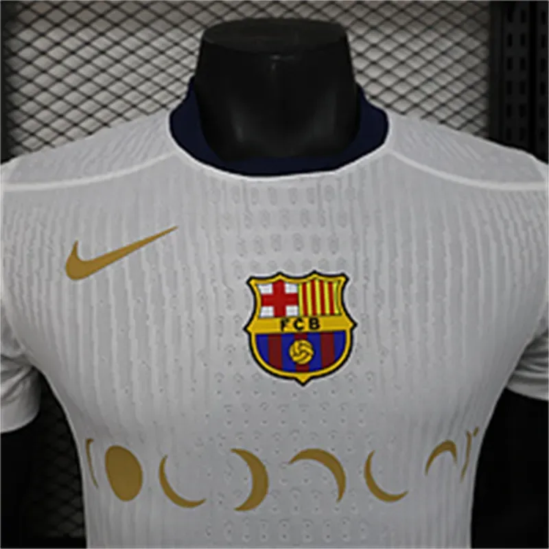 2024/2025 Camiseta Blanca Coldplay Versión Jugador Barcelona Calidad Tailandesa — Vista 3