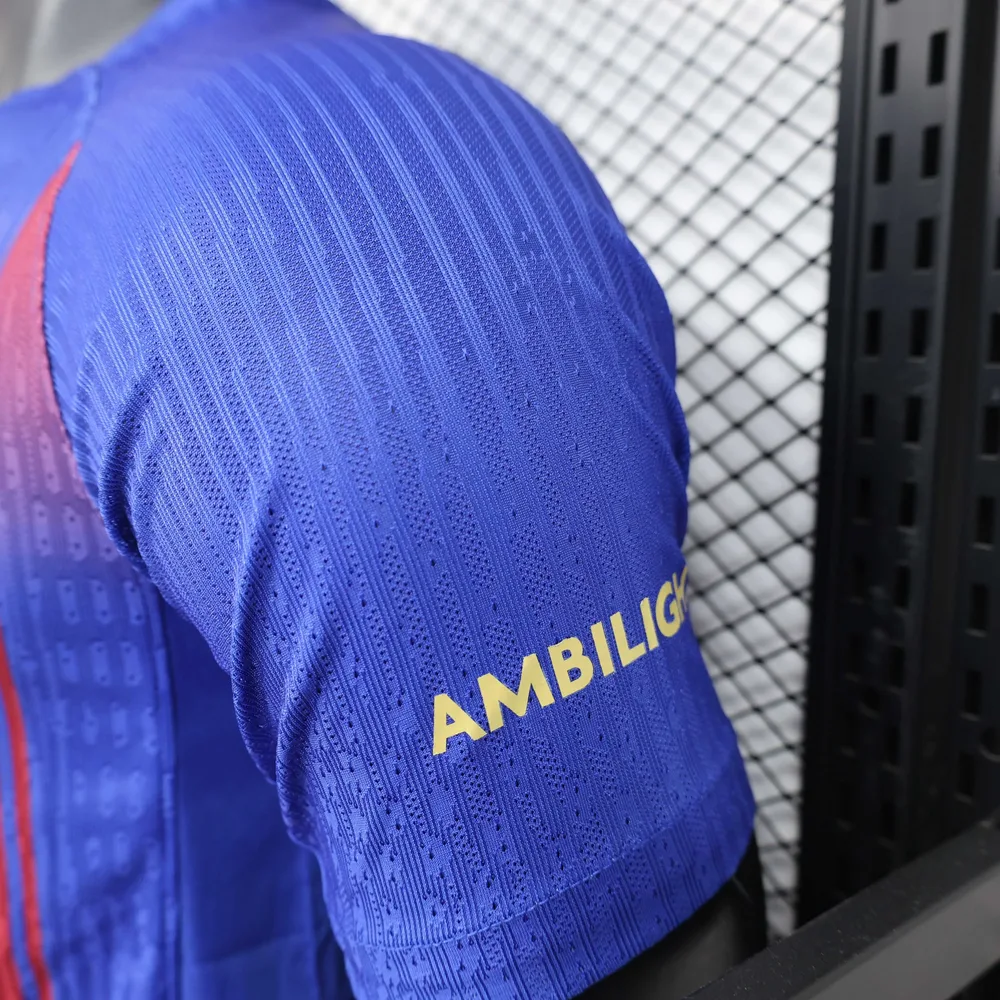 2025/2026 Versión Jugador Camiseta de Fútbol Local del Barcelona Calidad Tailandesa — Vista 9