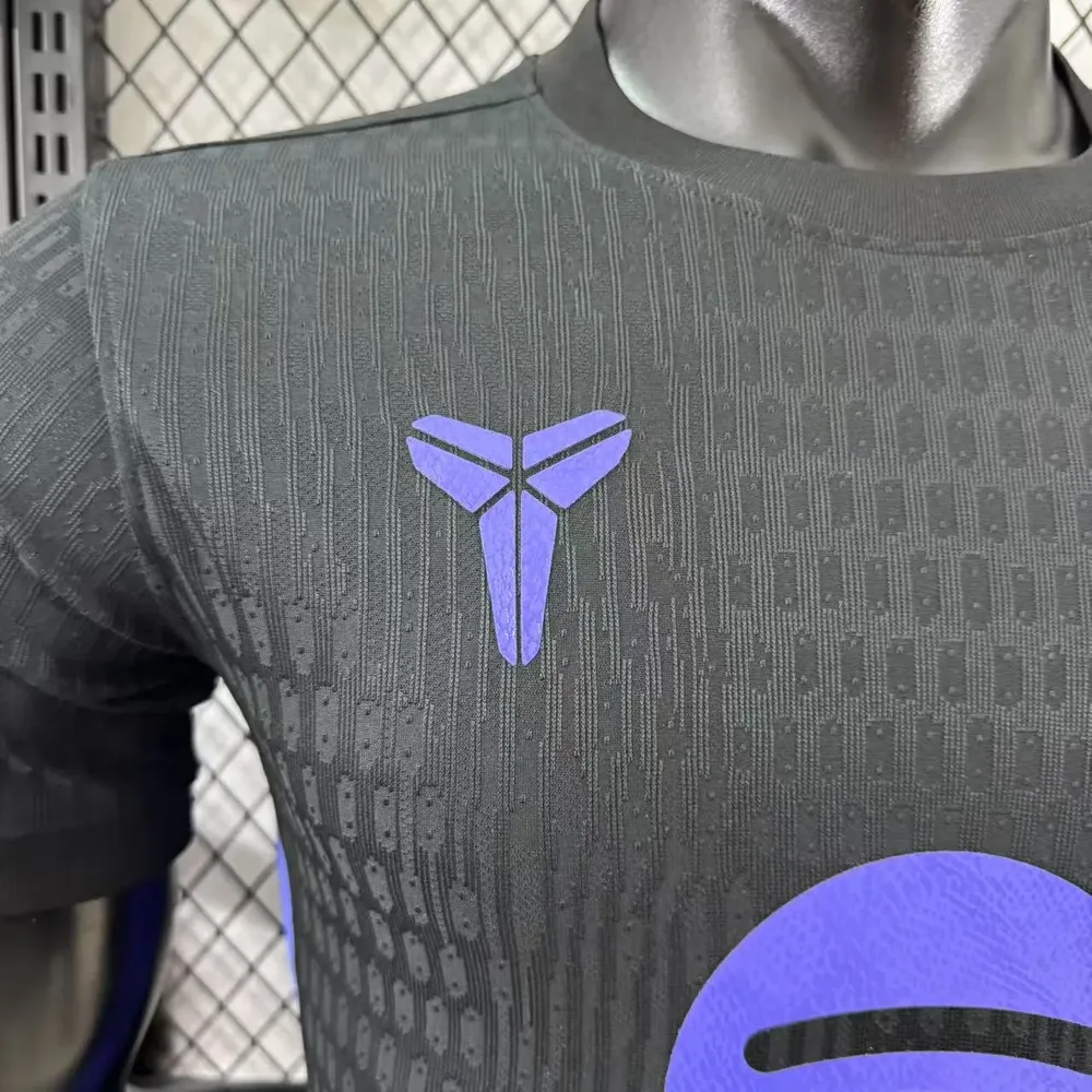 2025/2026 Camiseta de Fútbol Versión Jugador Barcelona Versión Conjunta Negra Calidad Tailandesa — Vista 4