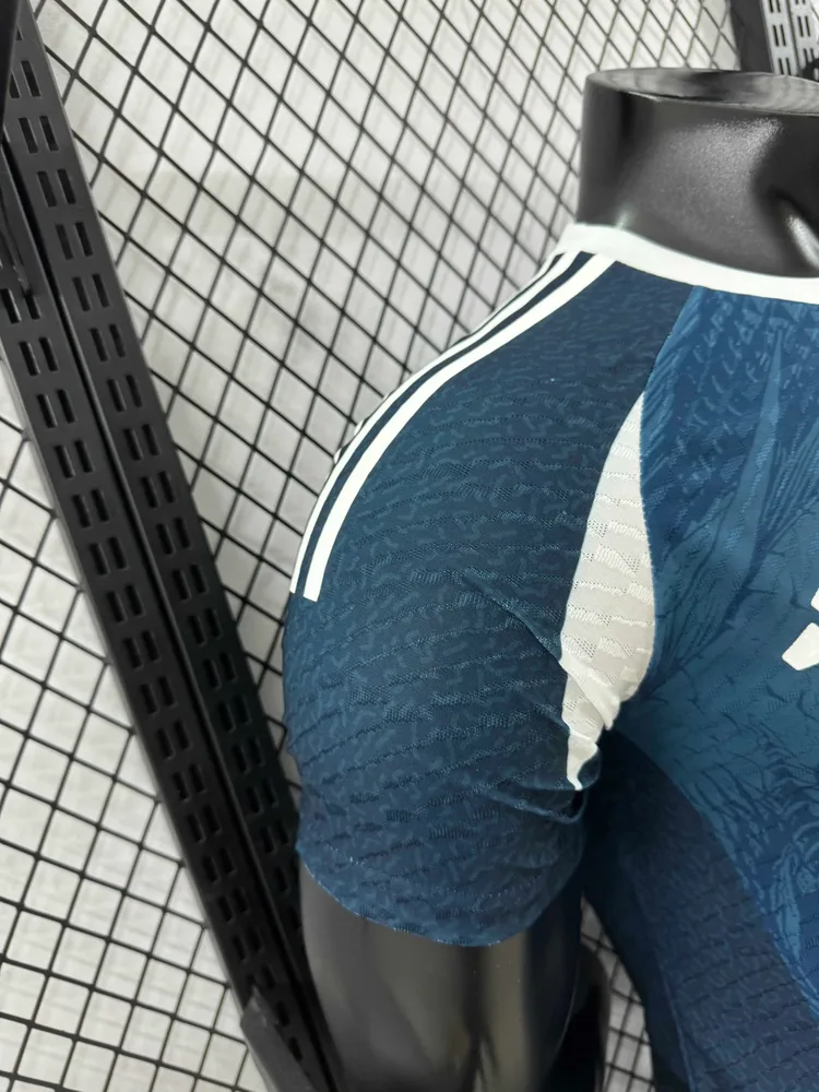 2025/2026 Versión Jugador Real Madrid Edición Especial 39 Camiseta Calidad Tailandesa — Vista 8