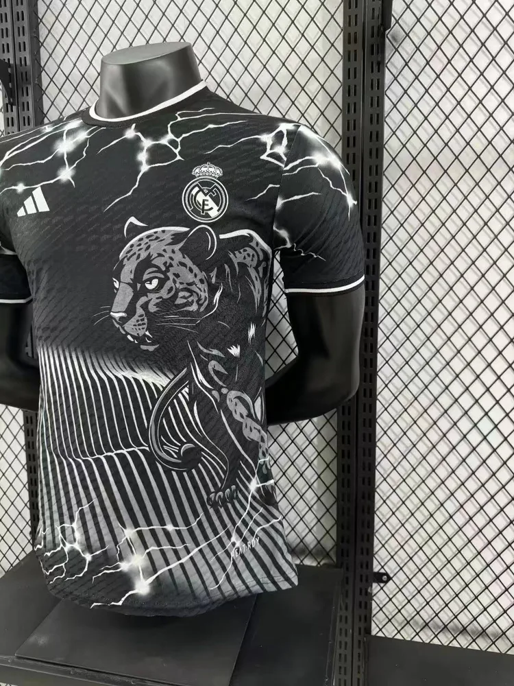 2024/2025 Real Madrid Versión Jugador Edición Especial 13 Camiseta de Fútbol Calidad Tailandesa — Vista 7