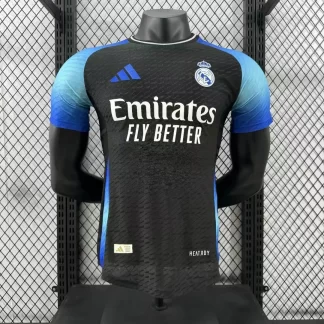 Versión Jugador Edición Especial 03 del Real Madrid 2024/2025 — Vista 1