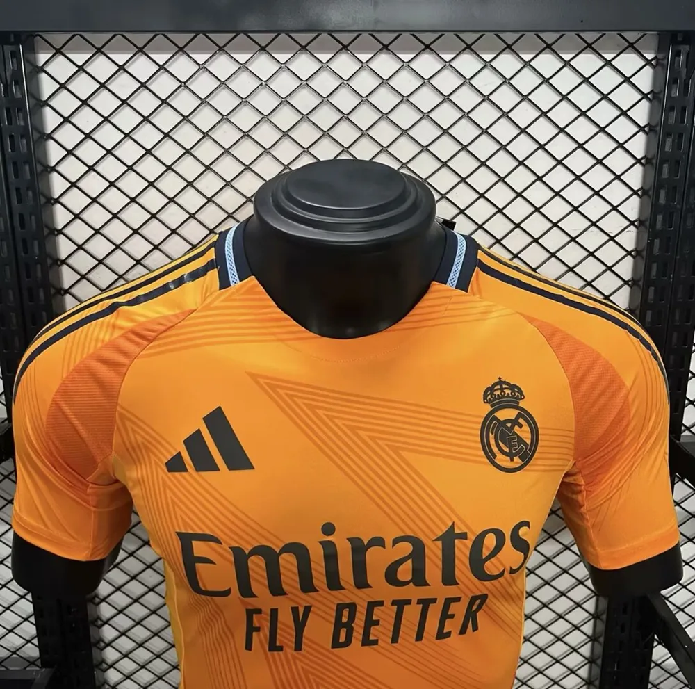 Camiseta de Fútbol Real Madrid Visitante Versión Jugador 2024/2025 Calidad Tailandesa — Vista 3