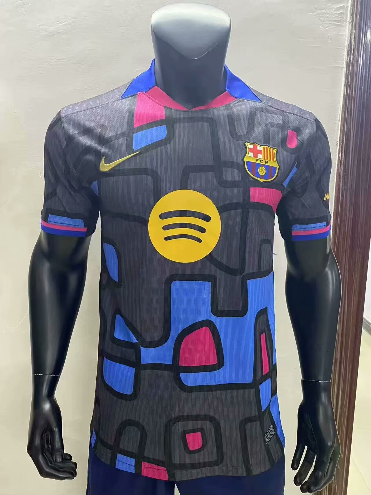 2025/2026 Versión Jugador del Barcelona Edición Especial 07 Calidad Tailandesa — Vista 3