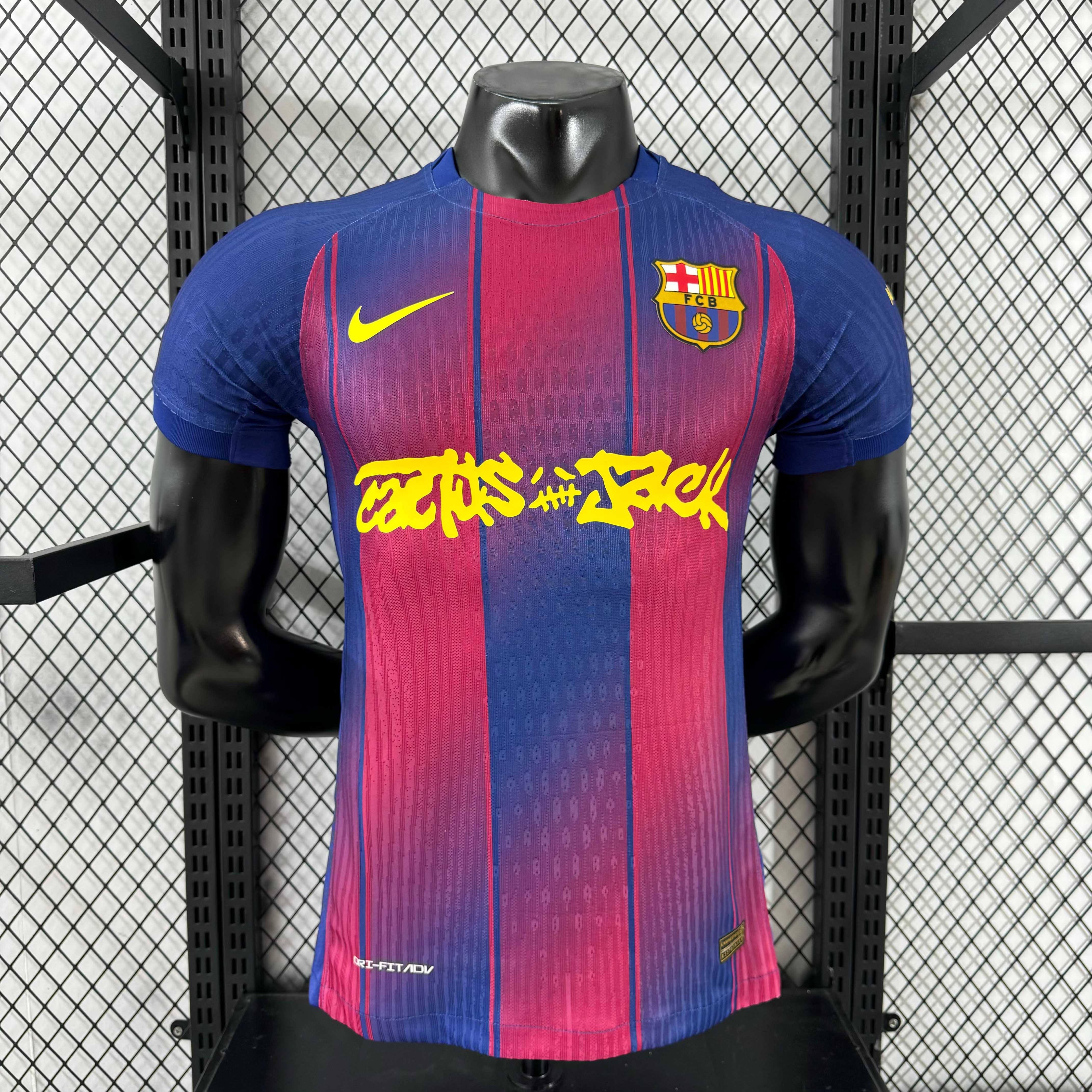 2025/2026 Versión Jugador Camiseta de Fútbol Local Colaboración Barcelona x Travis Scott Calidad Thai — Vista 11