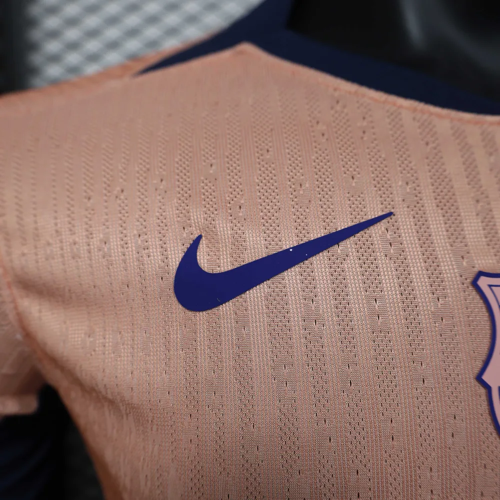2025/2026 Versión Jugador Camiseta de Fútbol Rosa Barcelona 01 Calidad Tailandesa — Vista 4