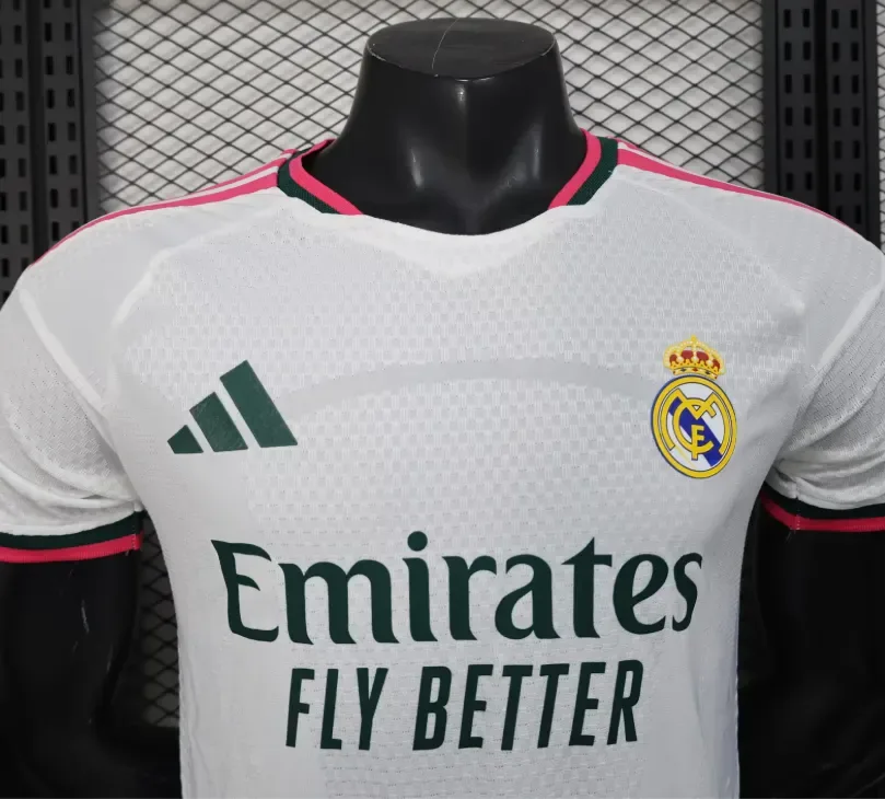 Camiseta de Fútbol Real Madrid Local 2026/2027 Versión Jugador Calidad Tailandesa — Vista 3