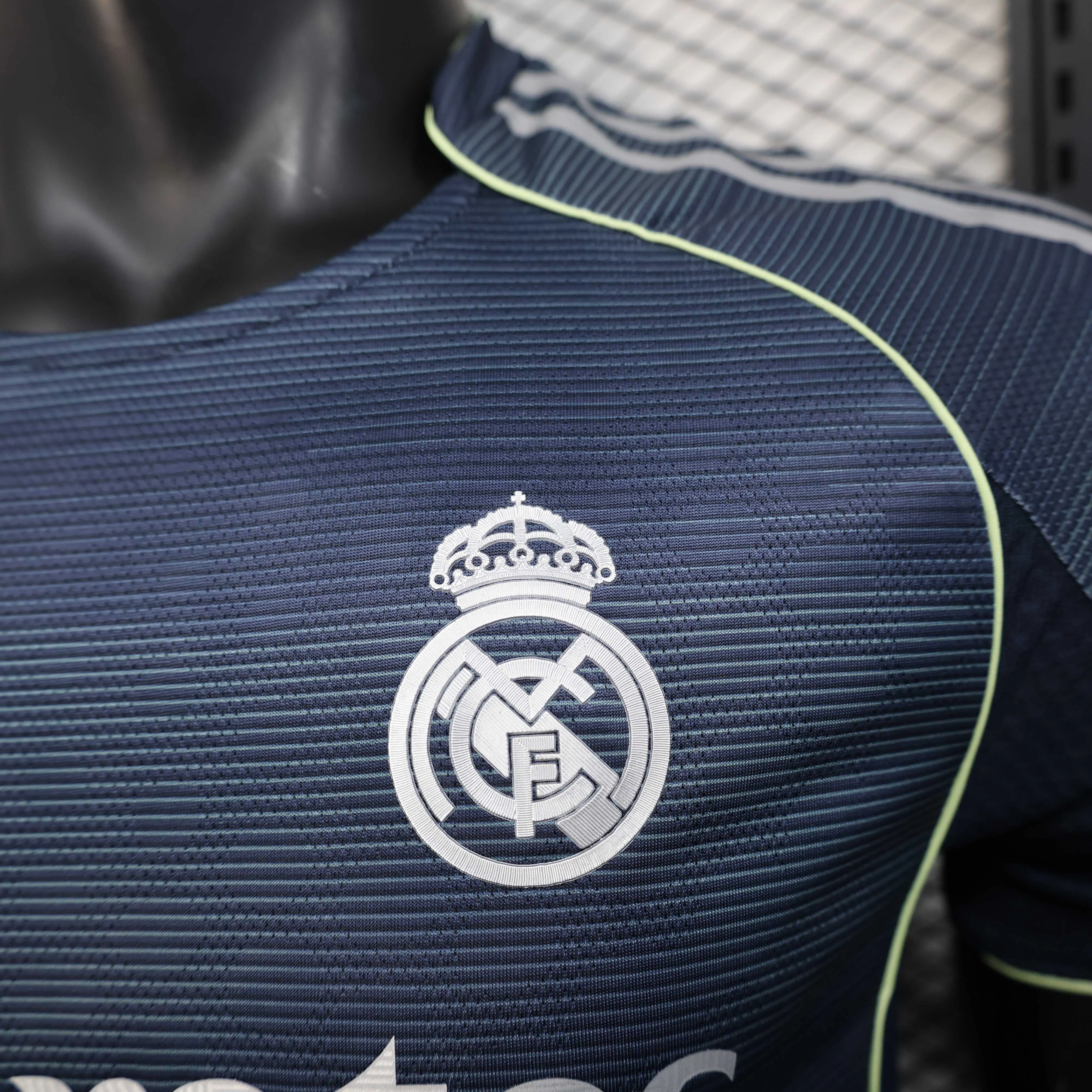 2025/2026 Versión Jugador Real Madrid Camiseta Visitante Calidad Tailandesa — Vista 14