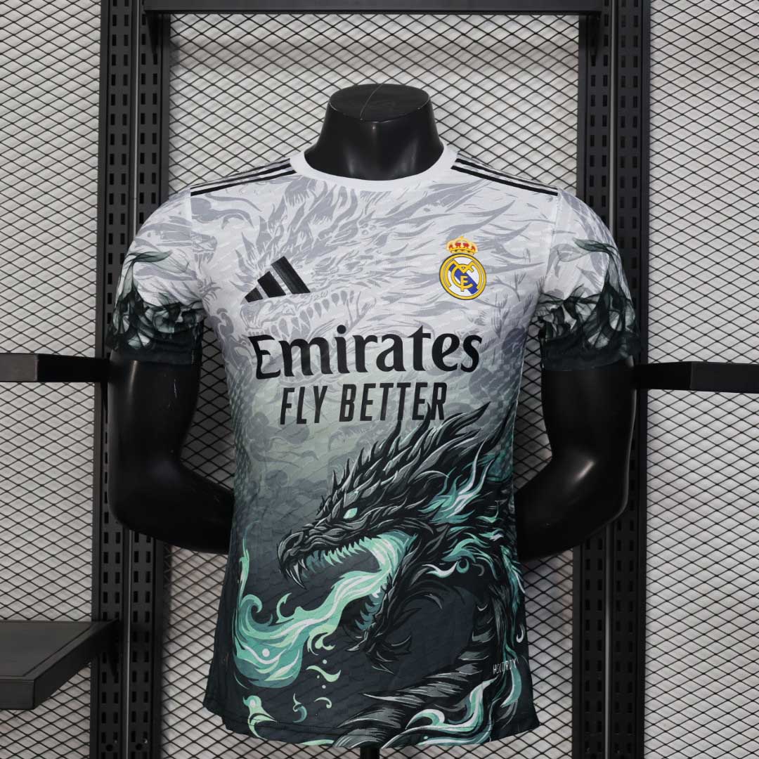 2025/2026 Versión Jugador Real Madrid Charizard Camiseta de Fútbol Calidad Thai — Vista 10