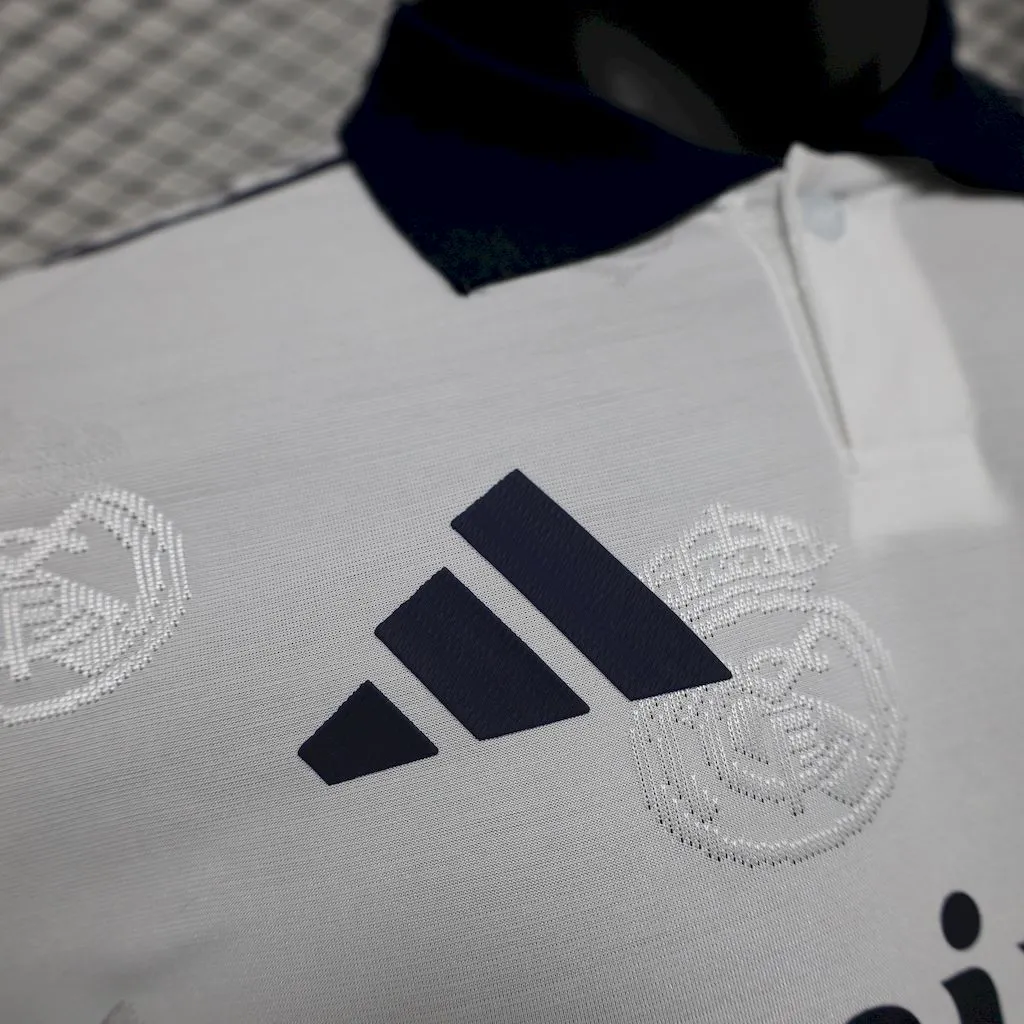 2025/2026 Versión Jugador Edición Especial Real Madrid 03 Camiseta de Fútbol Calidad Tailandesa — Vista 11