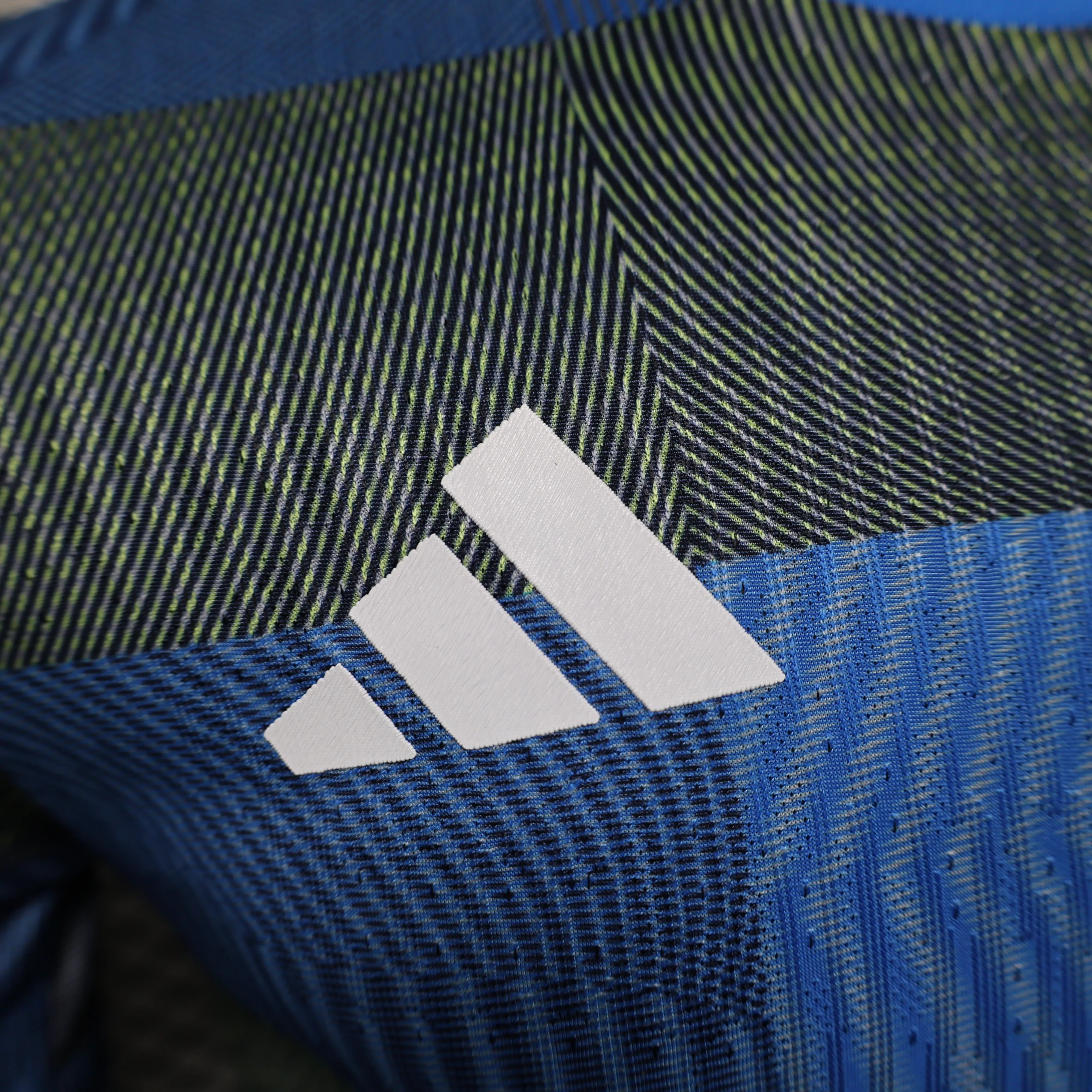 2025/2026 Versión Jugador Real Madrid Ropa de Entrenamiento Prepartido 01 Camiseta de Fútbol Calidad Tailandesa — Vista 13