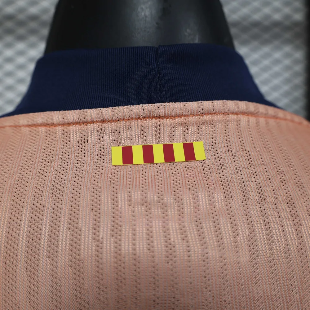 2025/2026 Versión Jugador Camiseta de Fútbol Rosa Barcelona 01 Calidad Tailandesa — Vista 9