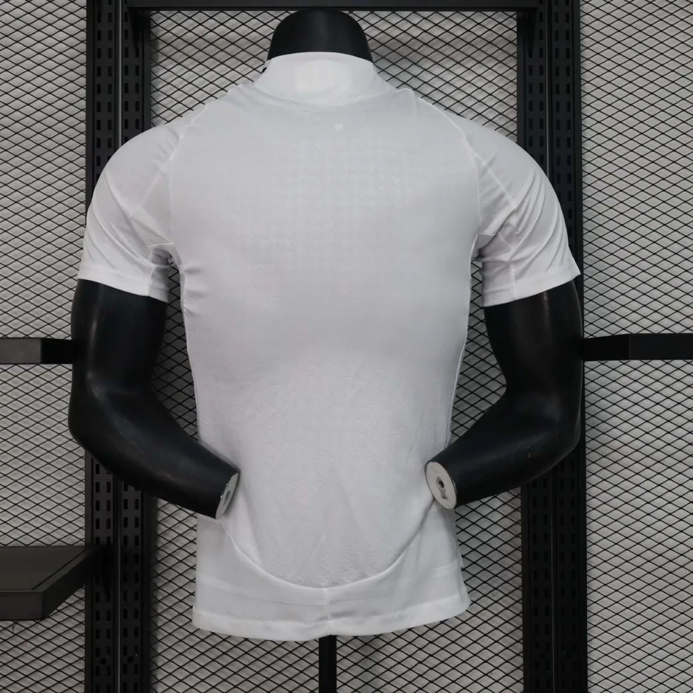 Camiseta de Fútbol Local del Real Madrid Versión Jugador 2024/2025 Calidad Tailandesa — Vista 2