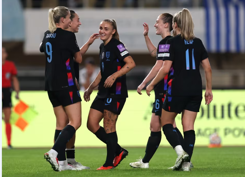 Jugadoras de la selección femenina de Inglaterra celebrando